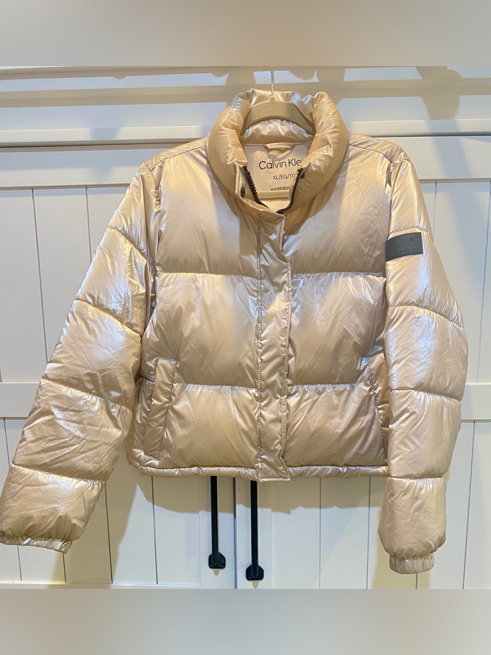 Calvin Klein Water Resistant Shiny Champagne Cropped Puffer Jacket Size XL